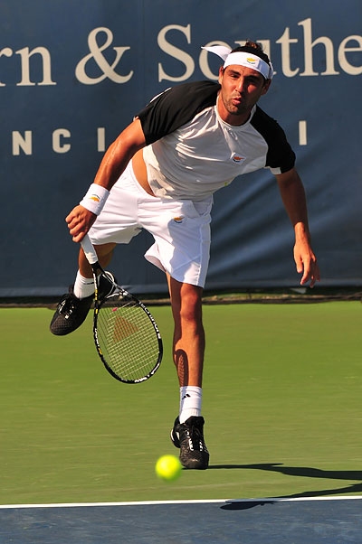 ÎŸ ÎœÎ¬ÏÎºÎ¿Ï‚ Î²Î³Î¬Î¶ÎµÎ¹ Î½Î¿Îº-Î¬Î¿Ï…Ï„ Ï„Î¿Î½ Nadal ÏƒÎµ Î­Î½Î± ÏƒÏ…Î³ÎºÎ»Î¿Î½Î¹ÏƒÏ„Î¹ÎºÏŒ Î±Î³ÏŽÎ½Î±