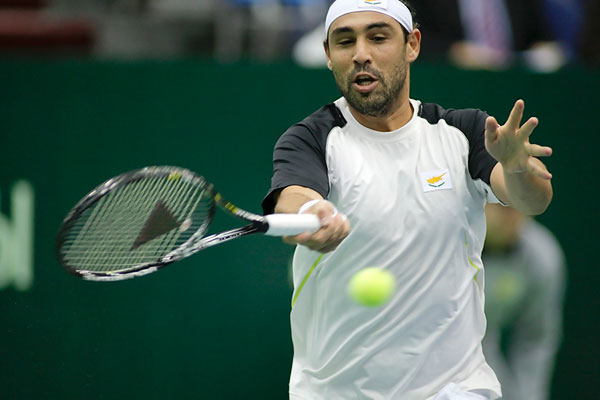 ÎŸ ÎœÎ¬ÏÎºÎ¿Ï‚ Î±Î½Ï„ÎµÏ€Î¹Ï„Î¯Î¸ÎµÏ„Î±Î¹ ÎºÎ±Î¹ Ï†Î¸Î¬Î½ÎµÎ¹ ÏƒÏ„Î¿Î½ Ï„ÎµÎ»Î¹ÎºÏŒ