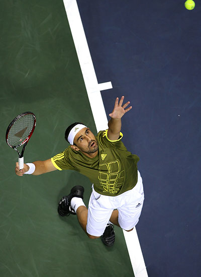 ÎŸ ÎœÎ¬ÏÎºÎ¿Ï‚ Ï€Î±Î¯Î¶ÎµÎ¹ Ï„Î·Î½ Î¤ÏÎ¯Ï„Î·