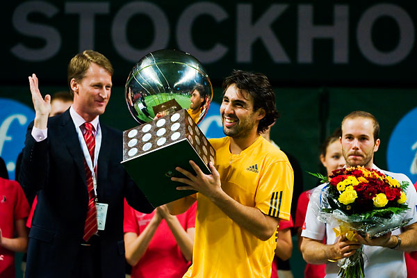 ÎŸ ÎœÎ¬ÏÎºÎ¿Ï‚ ÎµÎ¾Î±ÏƒÏ†Î±Î»Î¯Î¶ÎµÎ¹ Ï„Î¿Î½ Ï„Î¯Ï„Î»Î¿ Ï„Î·Ï‚ Î£Ï„Î¿ÎºÏ‡ÏŒÎ»Î¼Î·Ï‚