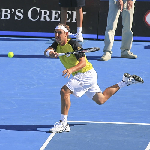 ÎŸ ÎœÎ¬ÏÎºÎ¿Ï‚ ÎµÏ€Î¹ÏƒÏ„ÏÎ­Ï†ÎµÎ¹ ÏƒÏ„Î¹Ï‚ Î½Î¯ÎºÎµÏ‚